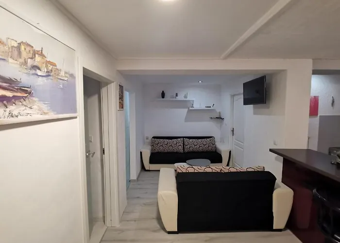 Braavos Apartments Sibenik - Free Parking - Marina 100M